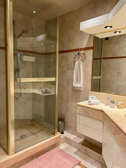 Comfy, Cosy, And Spacious Apartment Near Paris Bezons Esterno foto